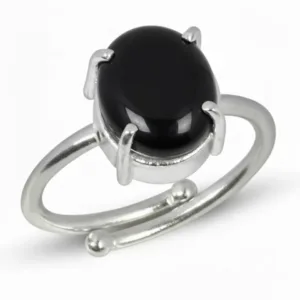 Black Yamani hakik silver ring side view