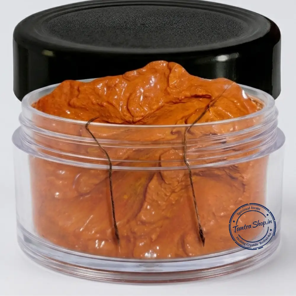 Siddha Mohini Tilak – Close-Up Herbal Texture Close up Siddha Mohini Tilak natural herbal texture